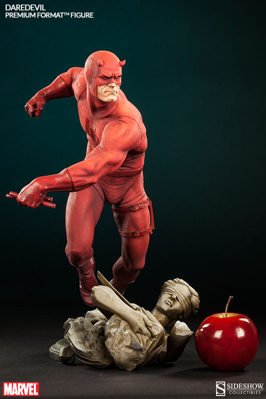 Marvel Collectible 17 Inch Statue Figure Premium Format - Daredevil Sideshow