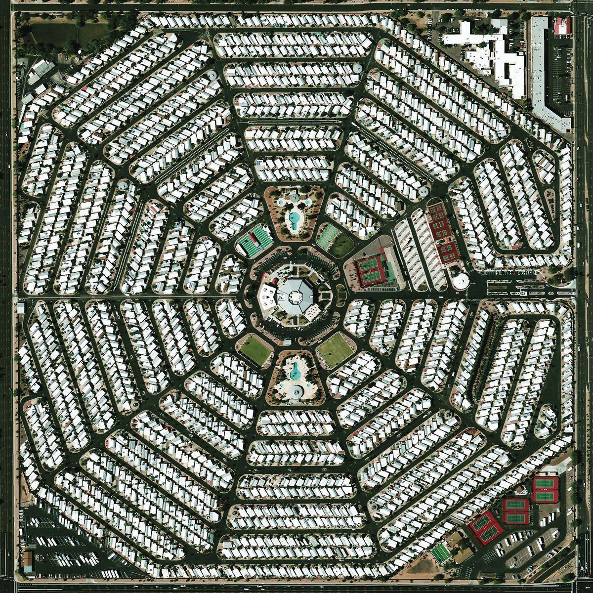 Modest Mouse/Strangers To Ourselves [LP]