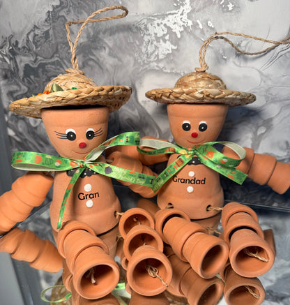 St Patrick’s Day Personalised Plant Pot People – Custom Flower Pot Man or Lady Terracotta Garden Ornaments, Irish Themed Gifts
